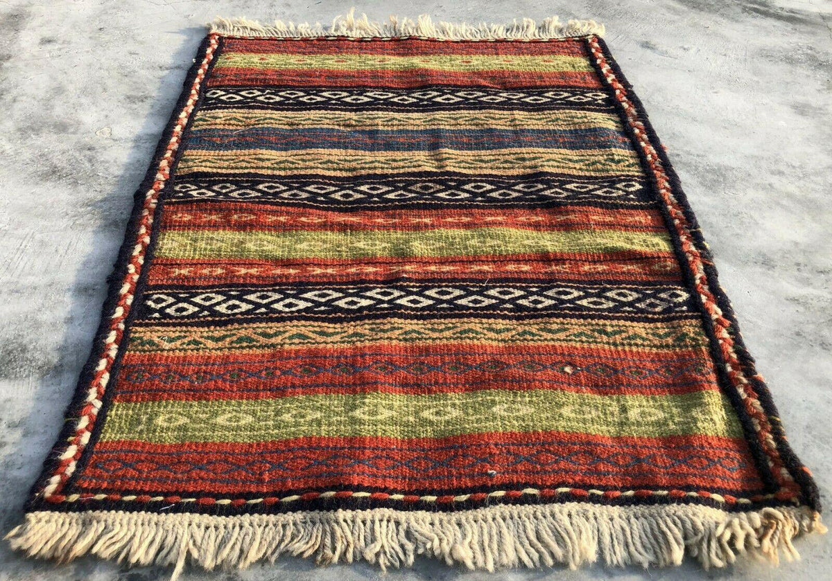 Persian Shiraz Kilim 22" x 29", Hand-Woven Wool, Green & Red, view 2