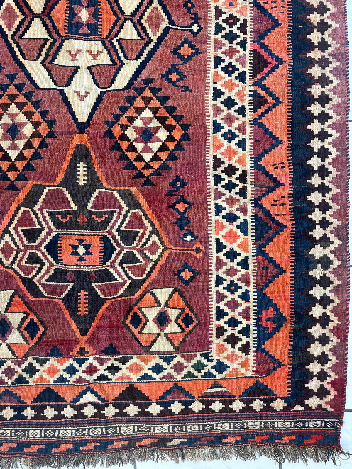 Vintage Persian Qashqai Kilim 5'3" x 9'6", Hand-Woven Wool, 1980s, view 5