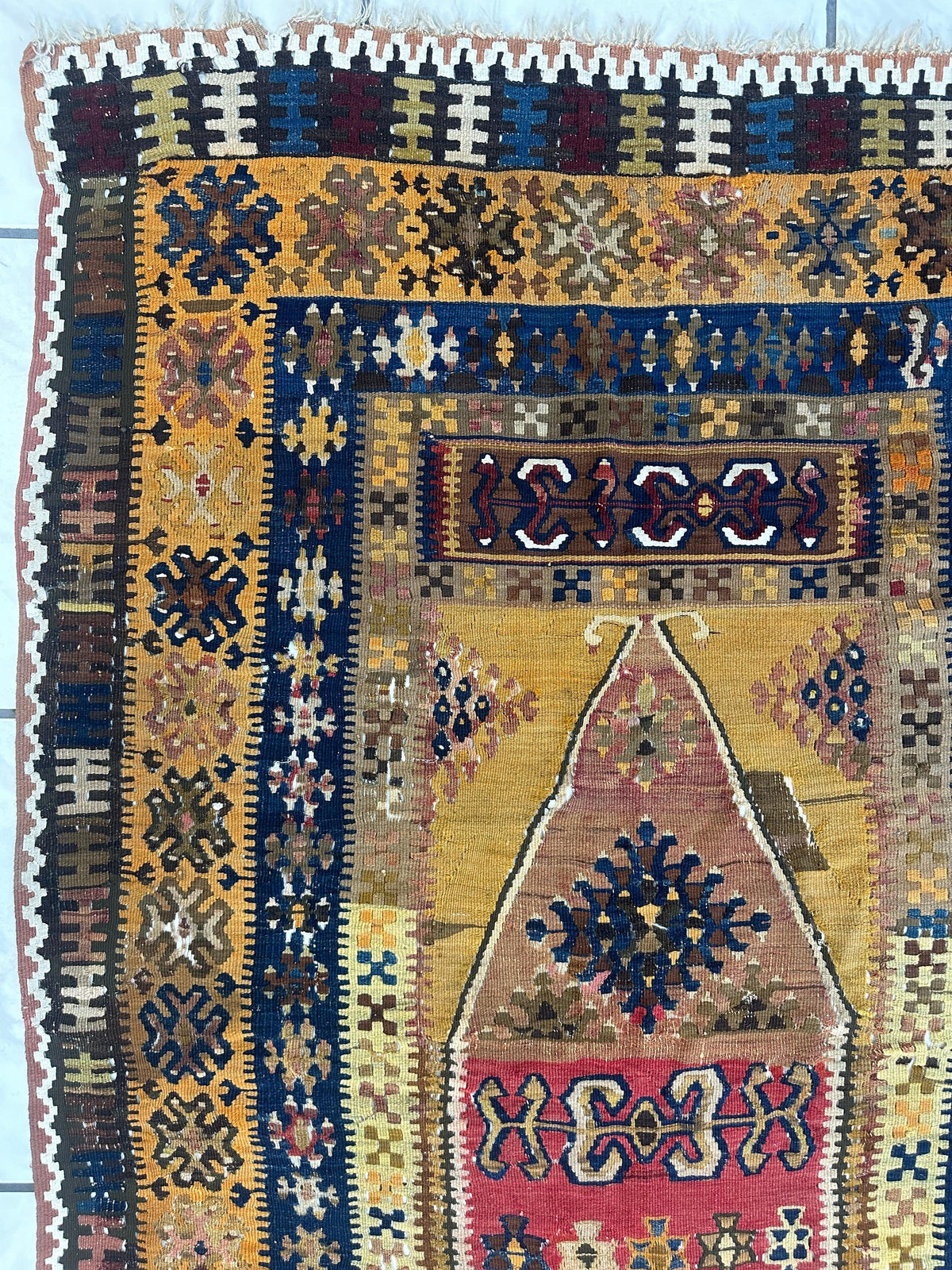 Antique Turkish Prayer Rug 4' x 6'6", Hand-Knotted Wool, 1920s, view 7