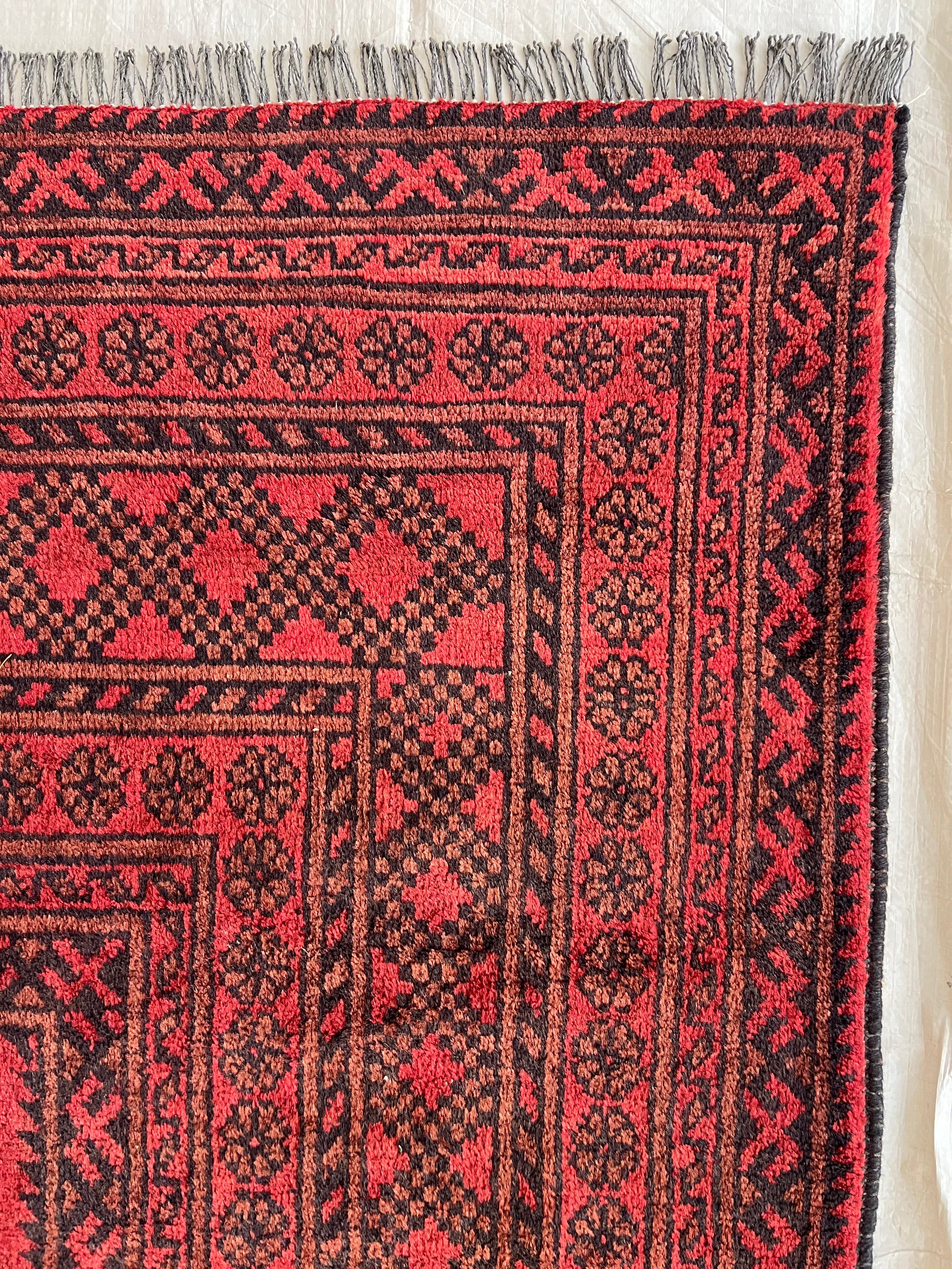 Gul Rug 7x9 | Burgundy, Red & Black | Hand-Knotted Wool