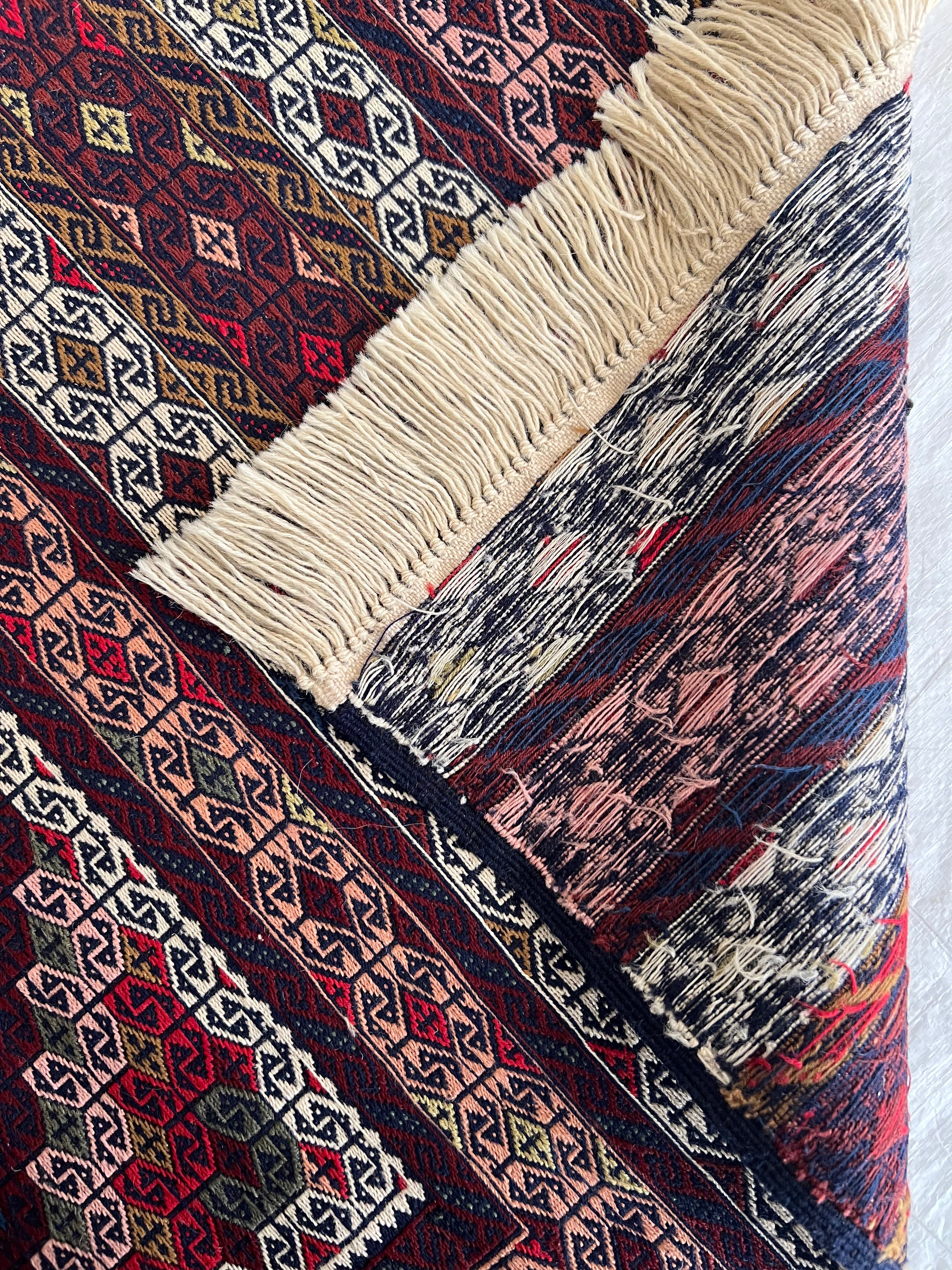 Kilim Rug 4x6 | Ivory, Burgundy & Red | Hand-Woven Wool Flatweave