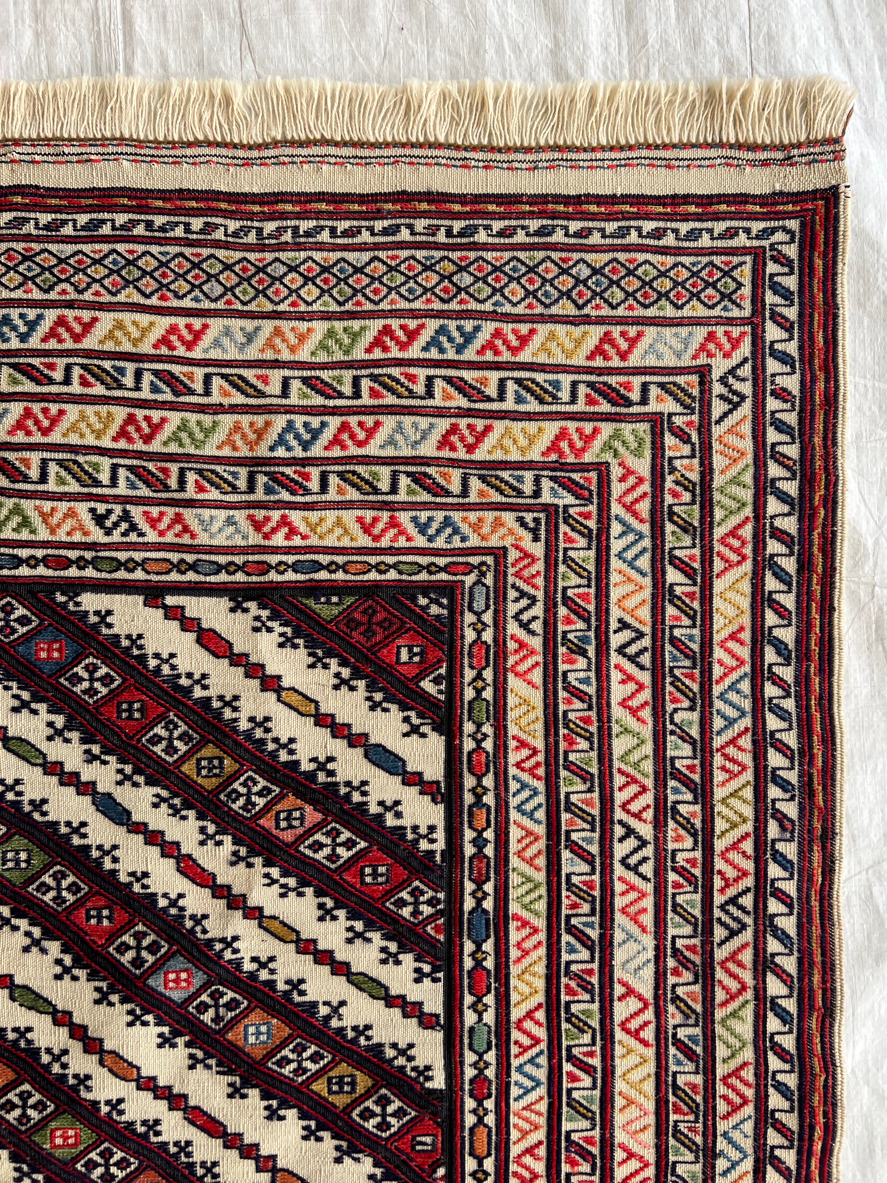 Oriental Rug 5x6 | Ivory, Brown & Red | Flatweave Wool