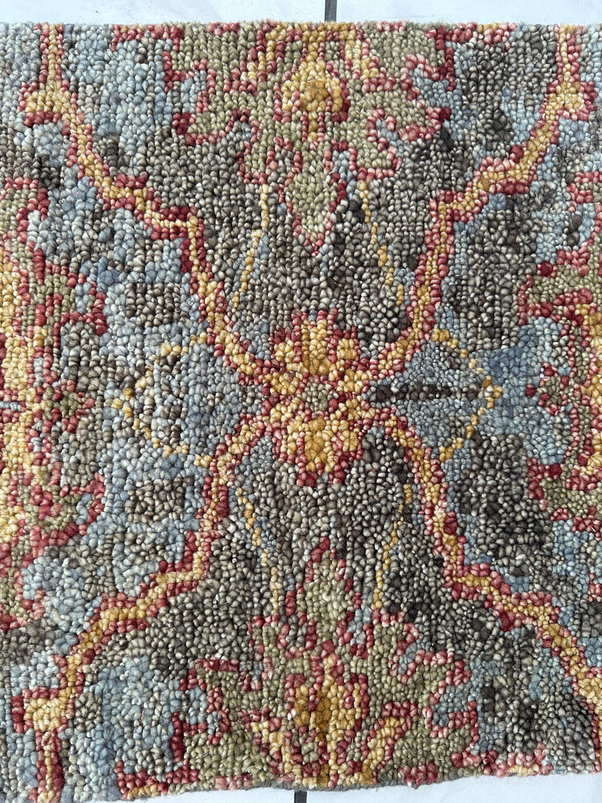 Traditional Area Rug 2x3, Gray, Light Blue & Gold, Hand-Knotted Wool, view 4