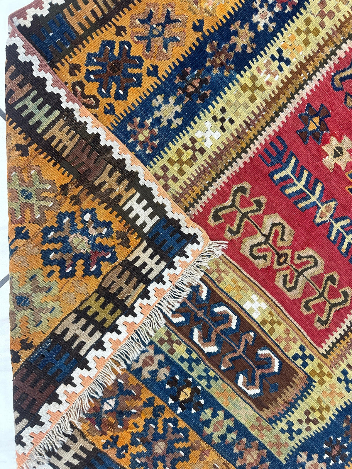 Antique Turkish Prayer Rug 4' x 6'6", Hand-Knotted Wool, 1920s, view 9