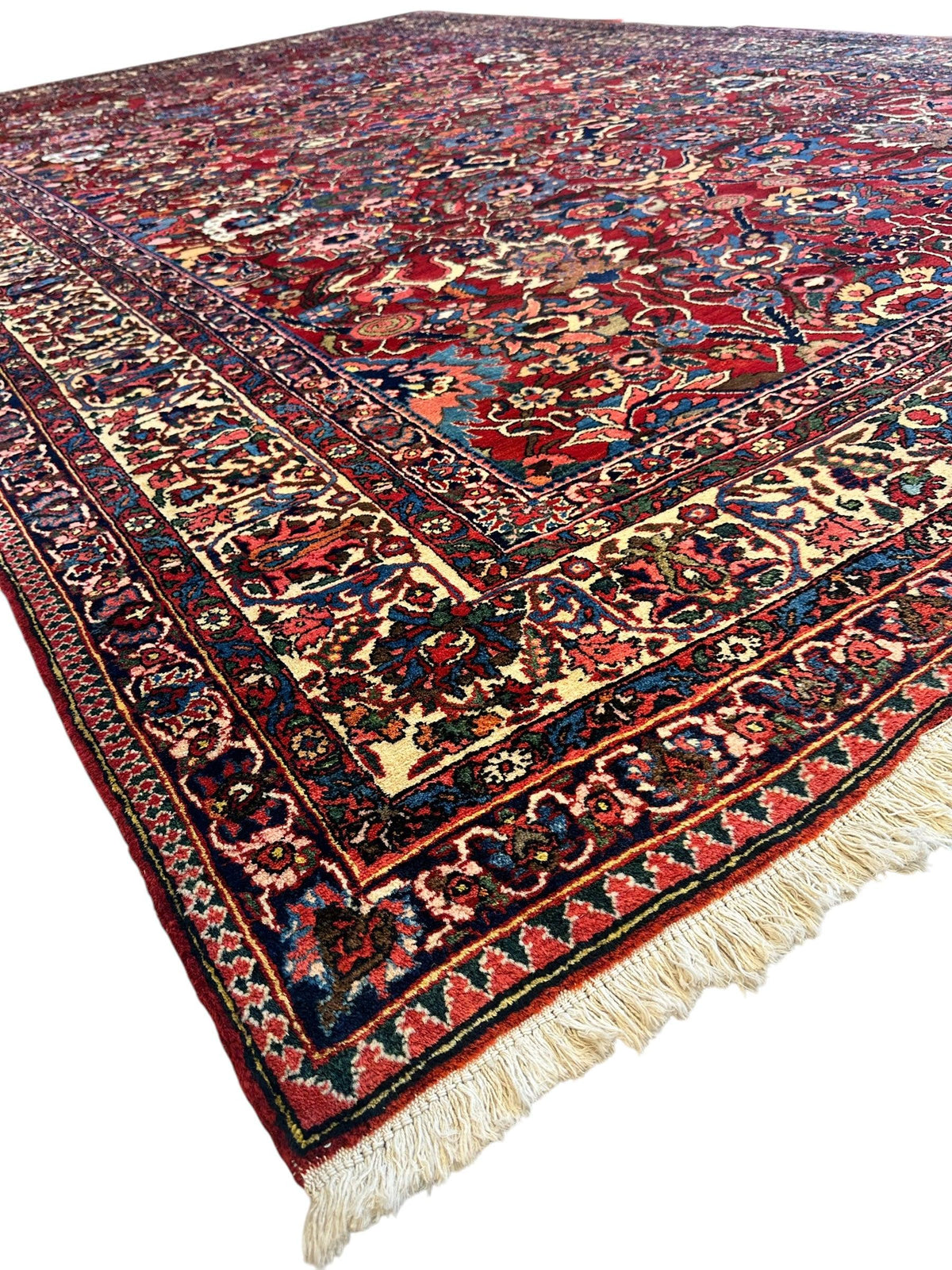Antique Persian Bakhtiari Rug 8'6" x 13'2", Hand-Knotted Wool, c. 1900, view 5