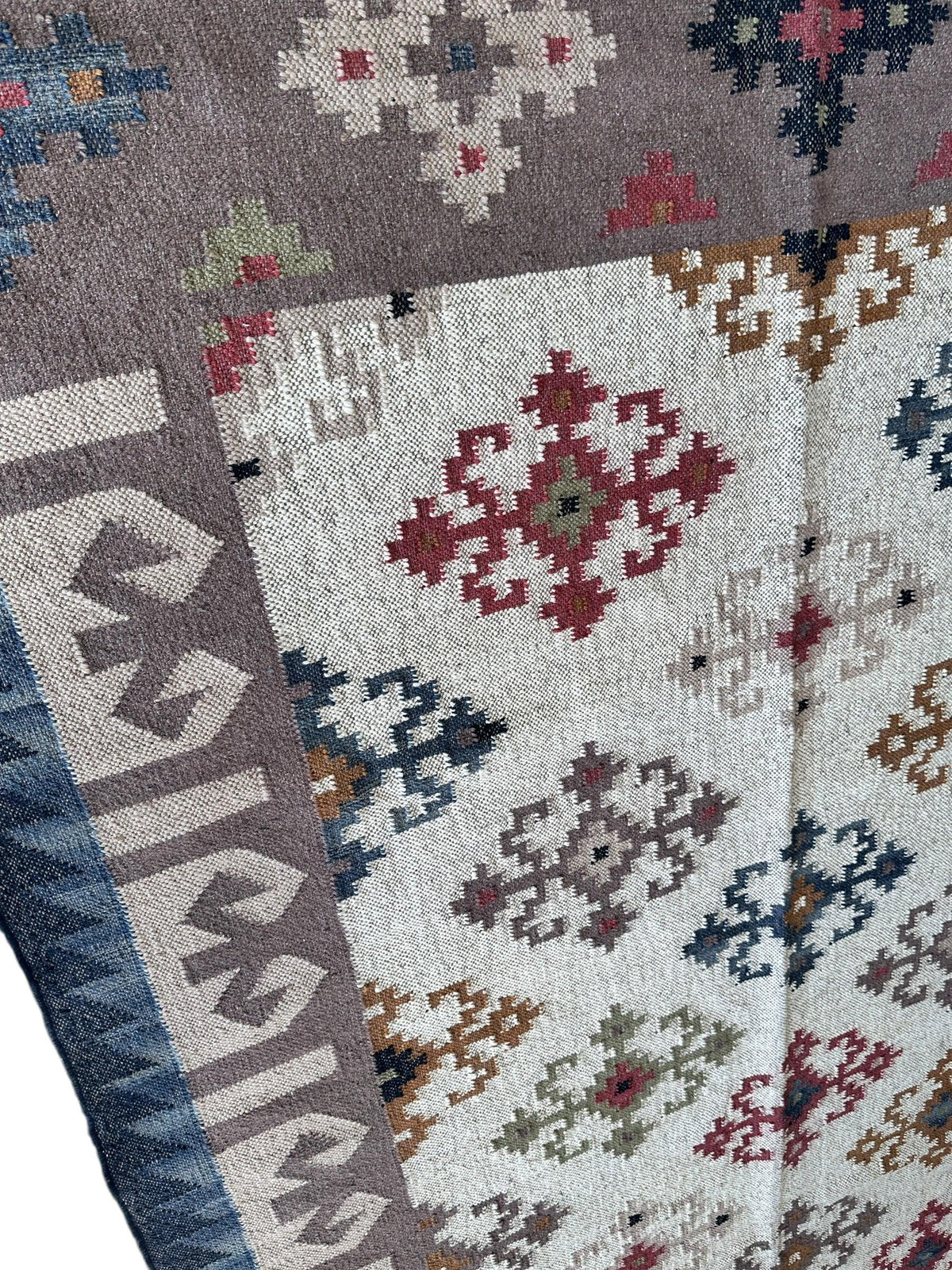 Indo-Turkish Kilim Rug 6'2" x 9'5", Hand-Woven Wool, Geometric, view 3