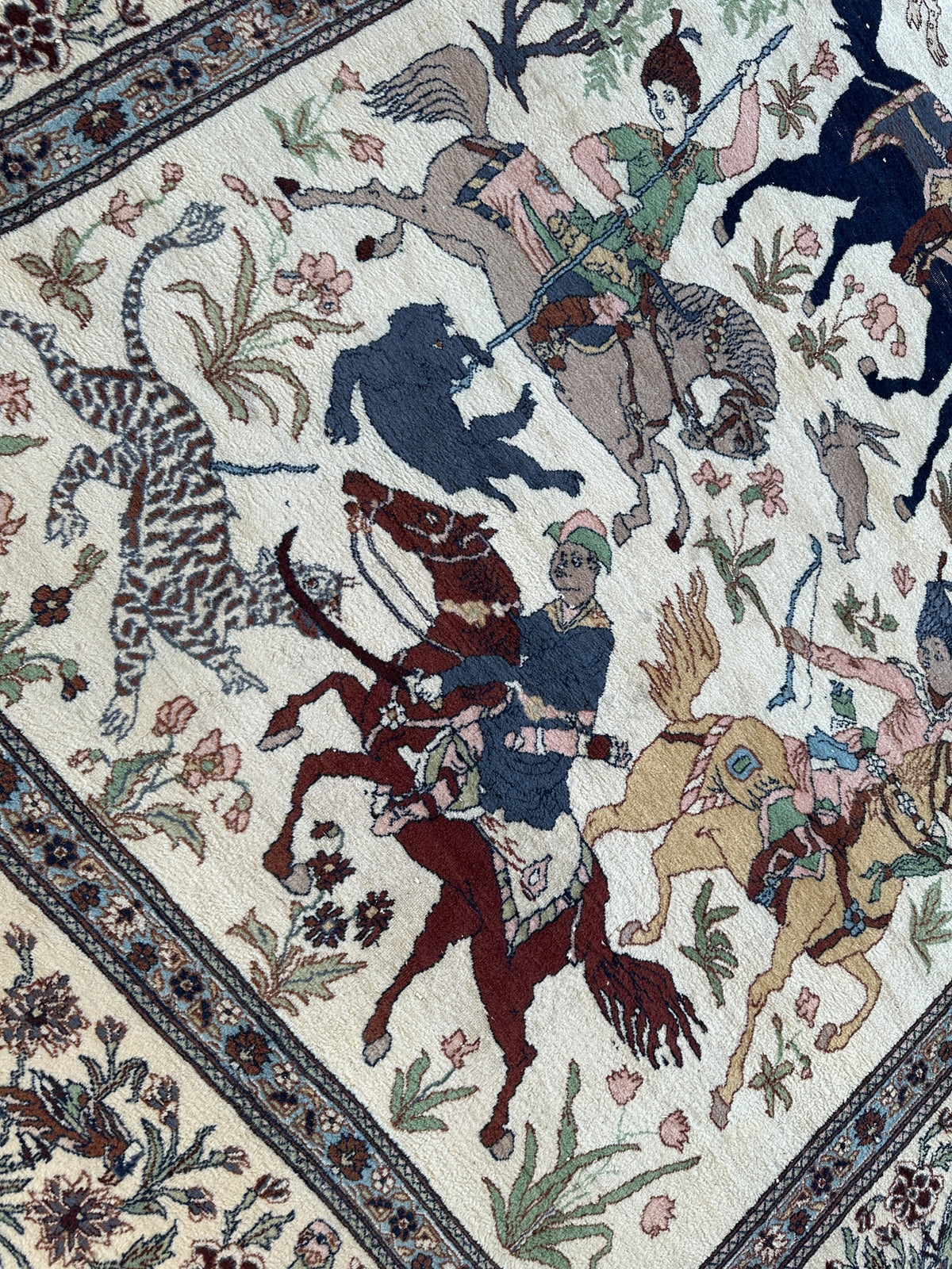 Vintage Pakistani Pictorial Rug 8' x 11'3", Hand-Knotted Wool, 1950s, view 4