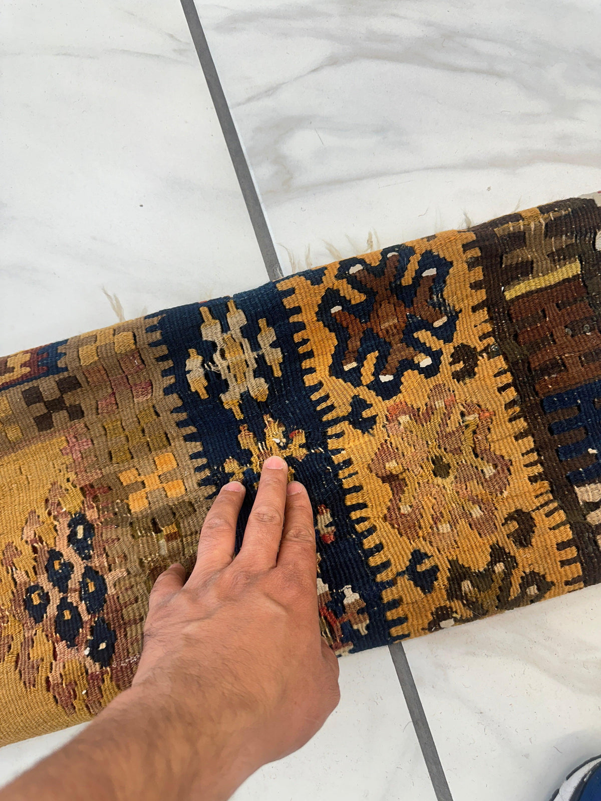 Antique Turkish Prayer Rug 4' x 6'6", Hand-Knotted Wool, 1920s, view 10