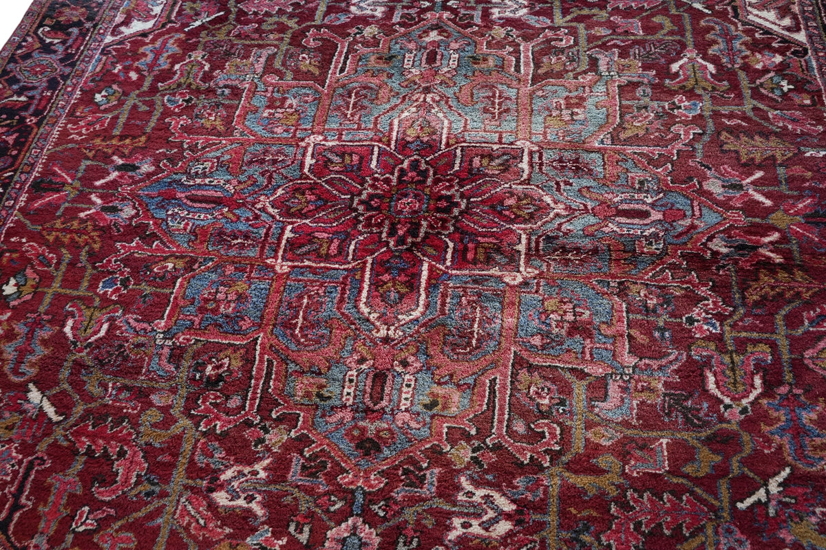Vintage Persian Heriz Rug 7'10" x 9'8", Hand-Knotted Wool, 1940s, view 8