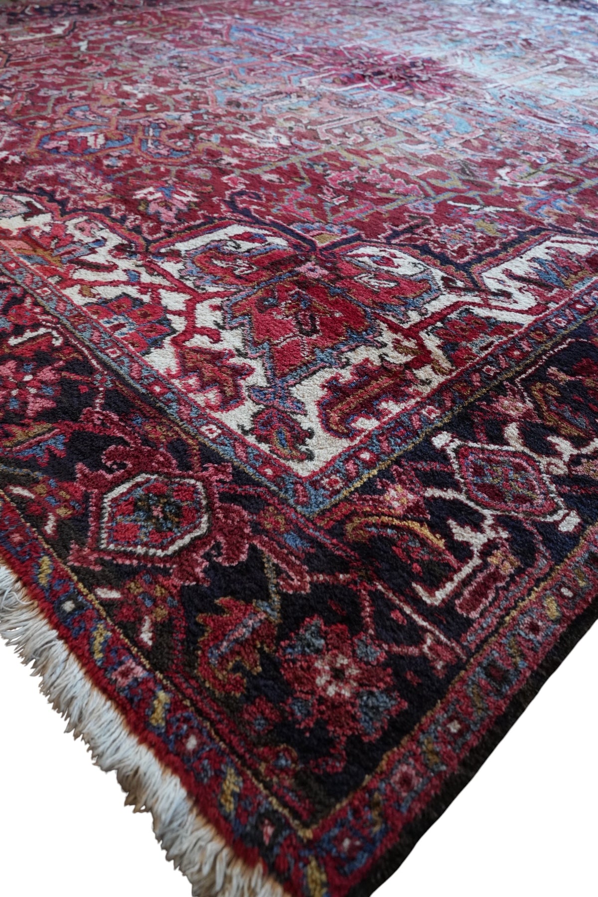 Vintage Persian Heriz Rug 7'10" x 9'8", Hand-Knotted Wool, 1940s, view 5
