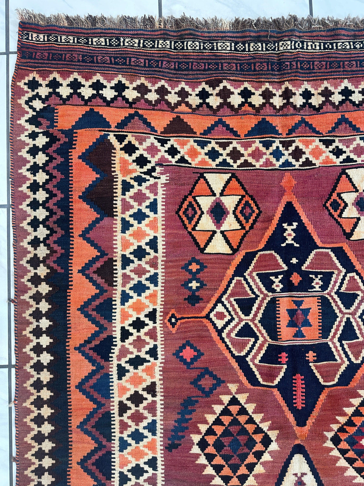 Vintage Persian Qashqai Kilim 5'3" x 9'6", Hand-Woven Wool, 1980s, view 7