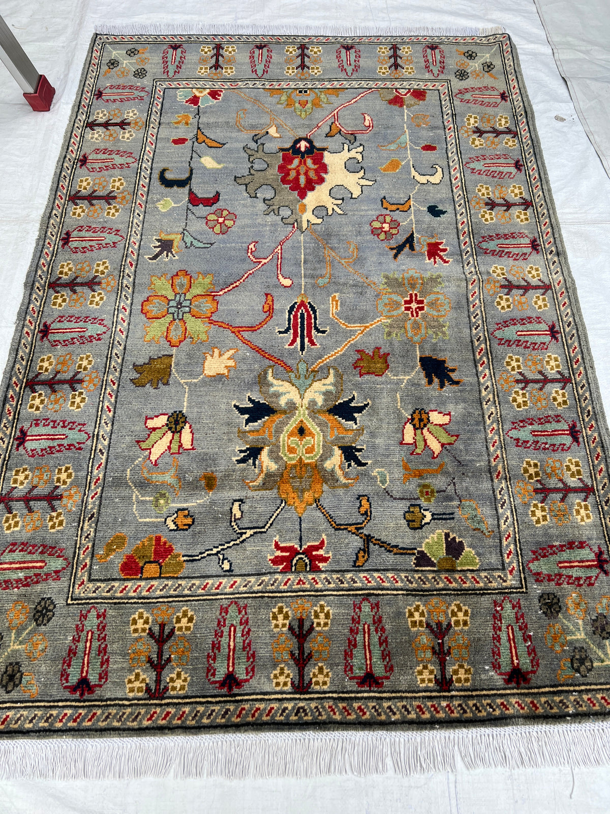 Kazak Rug 4x6 | Gray, Gold & Red | hand-knotted wool | full view, end