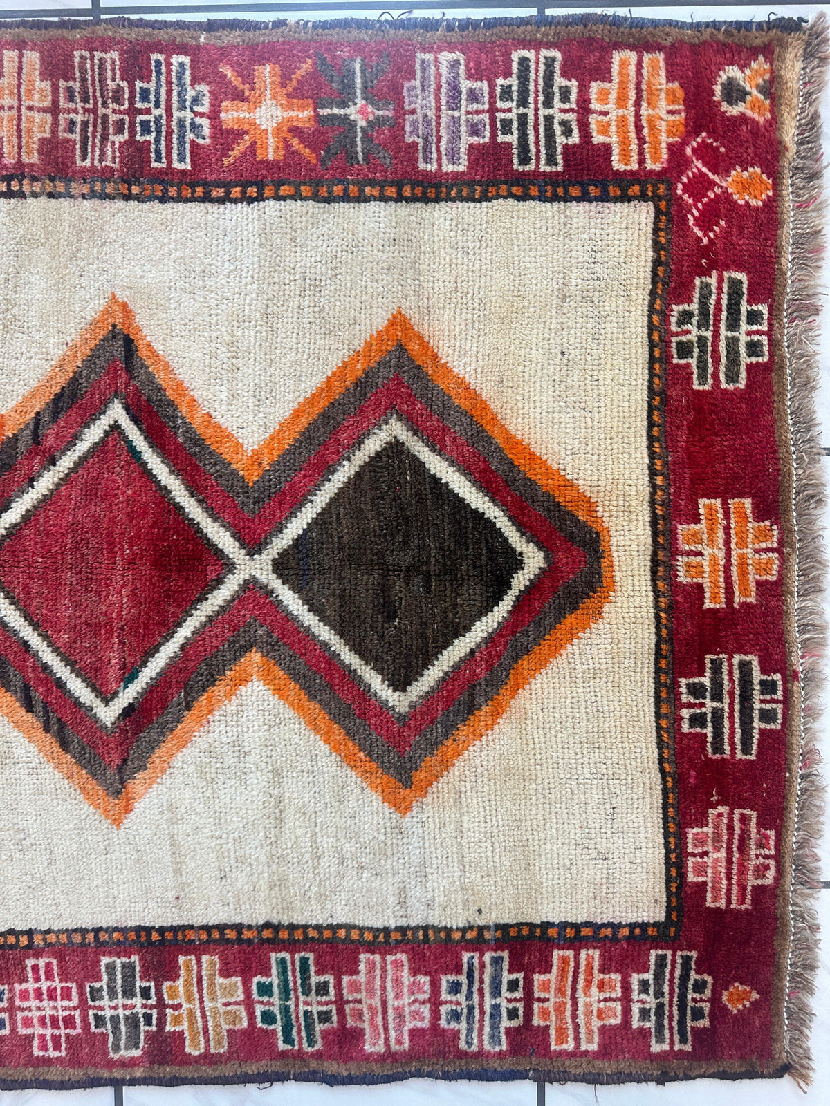 Vintage Persian Qashqai Rug 4'9" x 6'1", Hand-Knotted Wool, 1950s, view 6