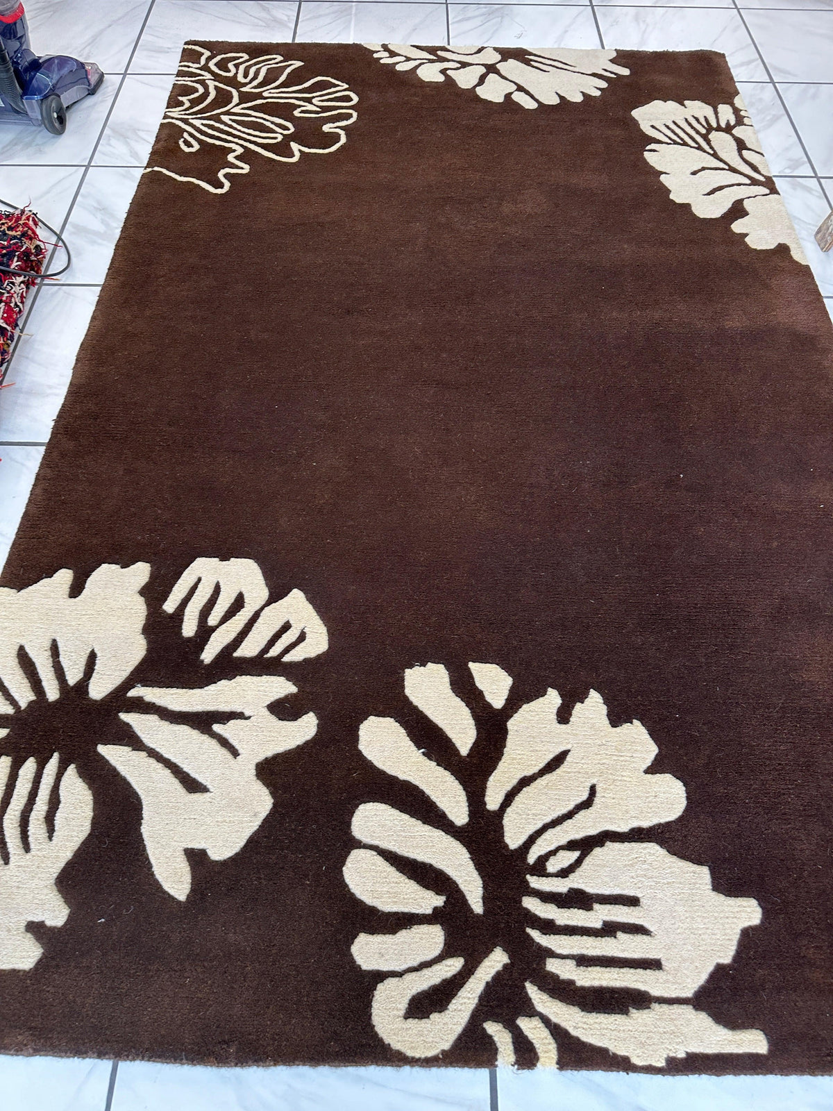 Wool Rug 5'1" x 8'2", Hand-Woven, view 3
