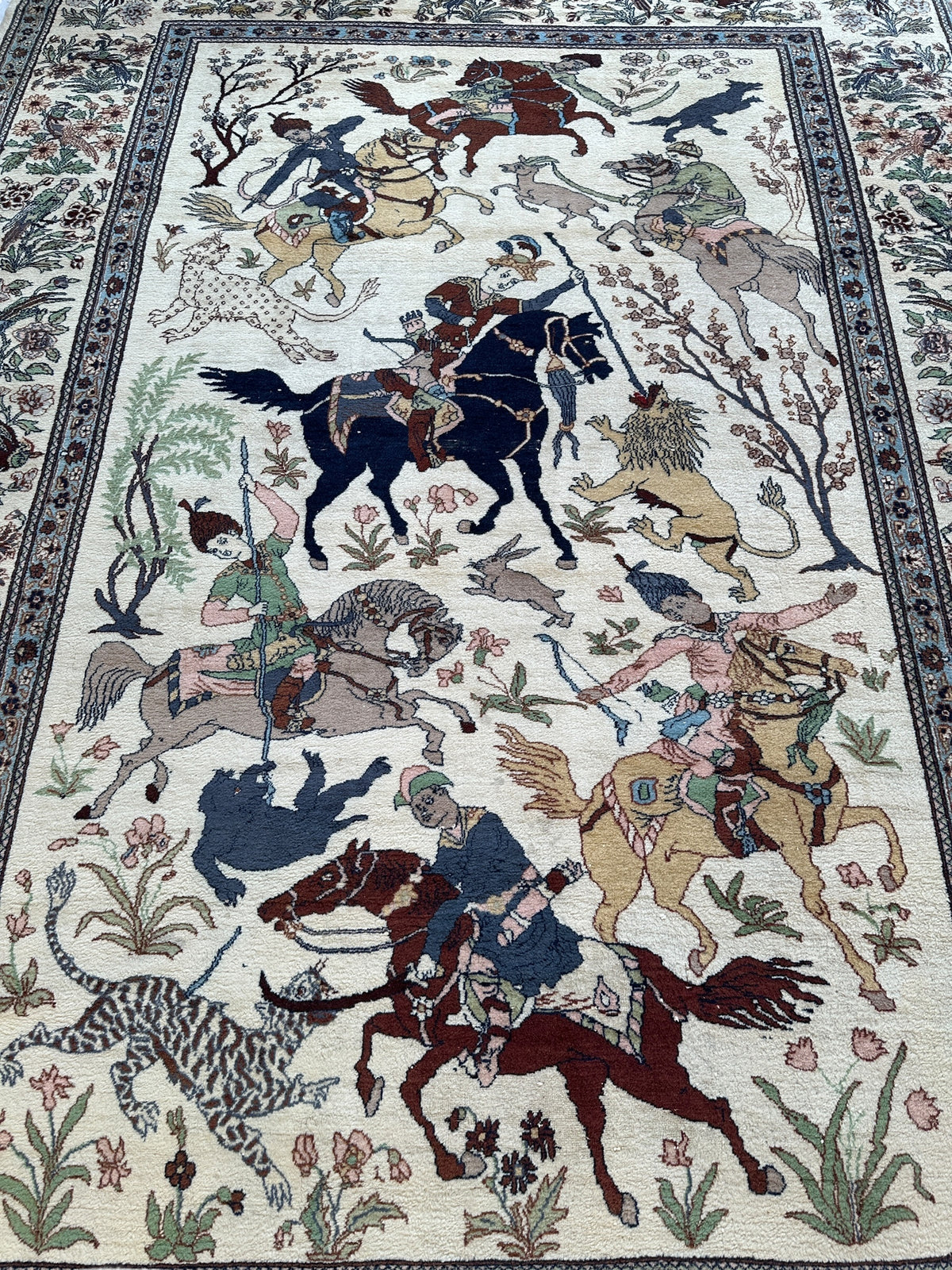Vintage Pakistani Pictorial Rug 8' x 11'3", Hand-Knotted Wool, 1950s, view 3
