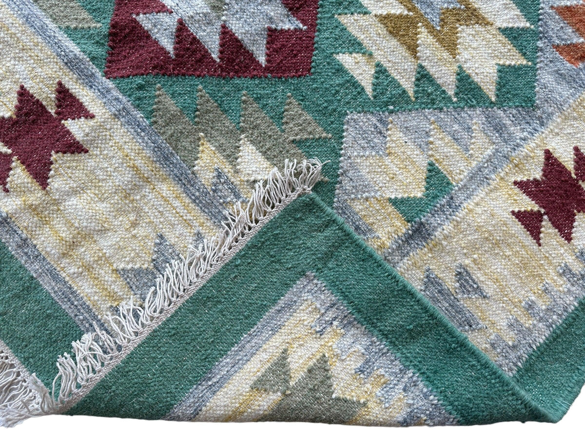 Indo-Turkish Kilim 4' x 6'4", Hand-Woven, Cream, view 5