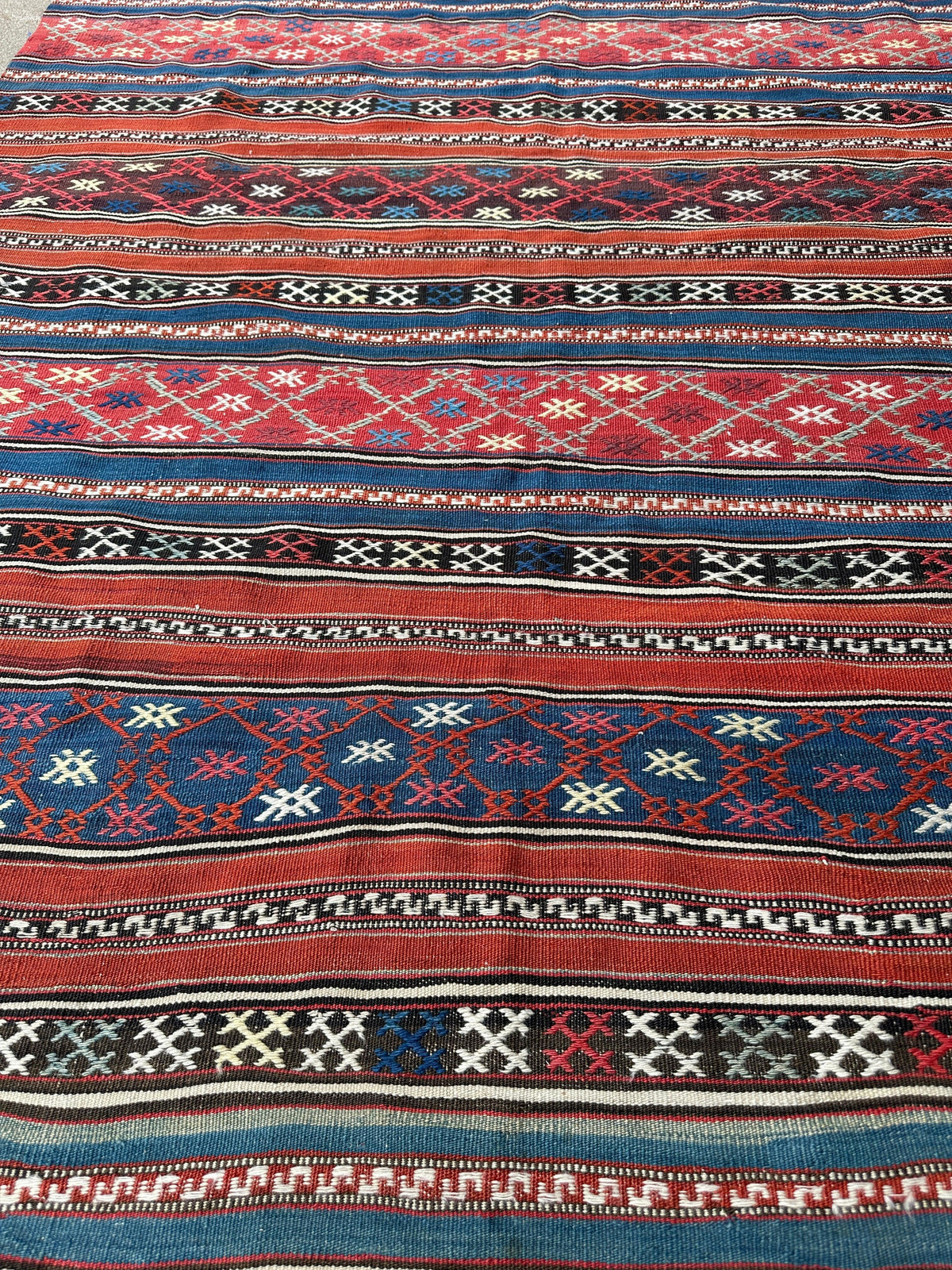 Antique Shahsavan Soumak Rug 4'9" x 7'4", Hand-Woven Wool, c. 1900, view 4