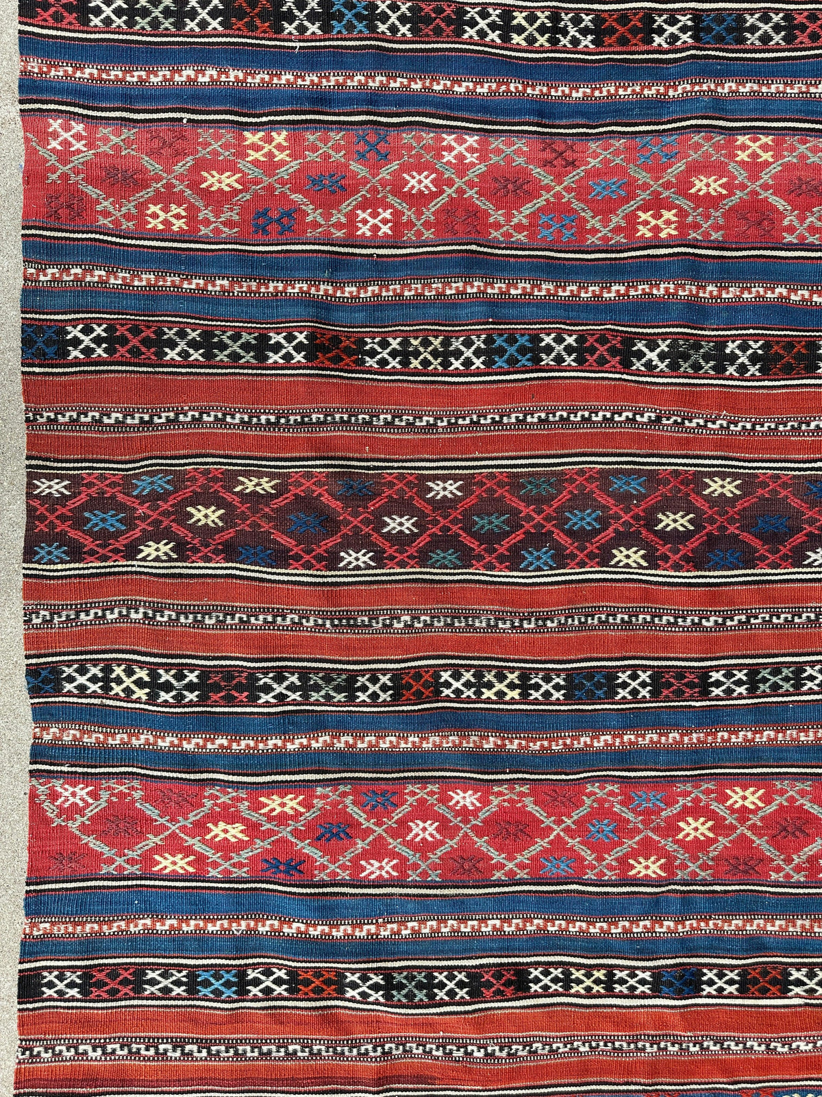 Antique Shahsavan Soumak Rug 4'9" x 7'4", Hand-Woven Wool, c. 1900, view 8