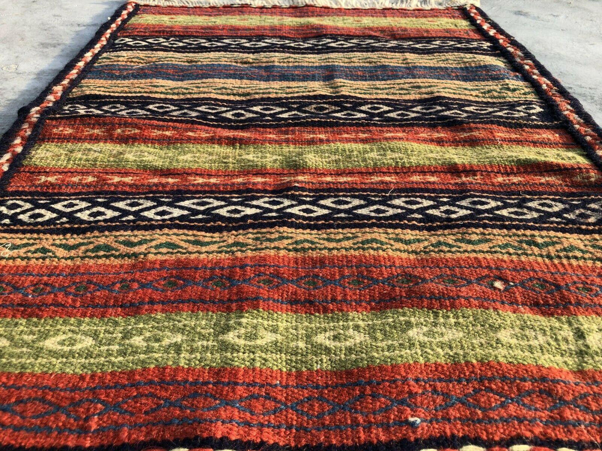 Persian Shiraz Kilim 22" x 29", Hand-Woven Wool, Green & Red, view 3