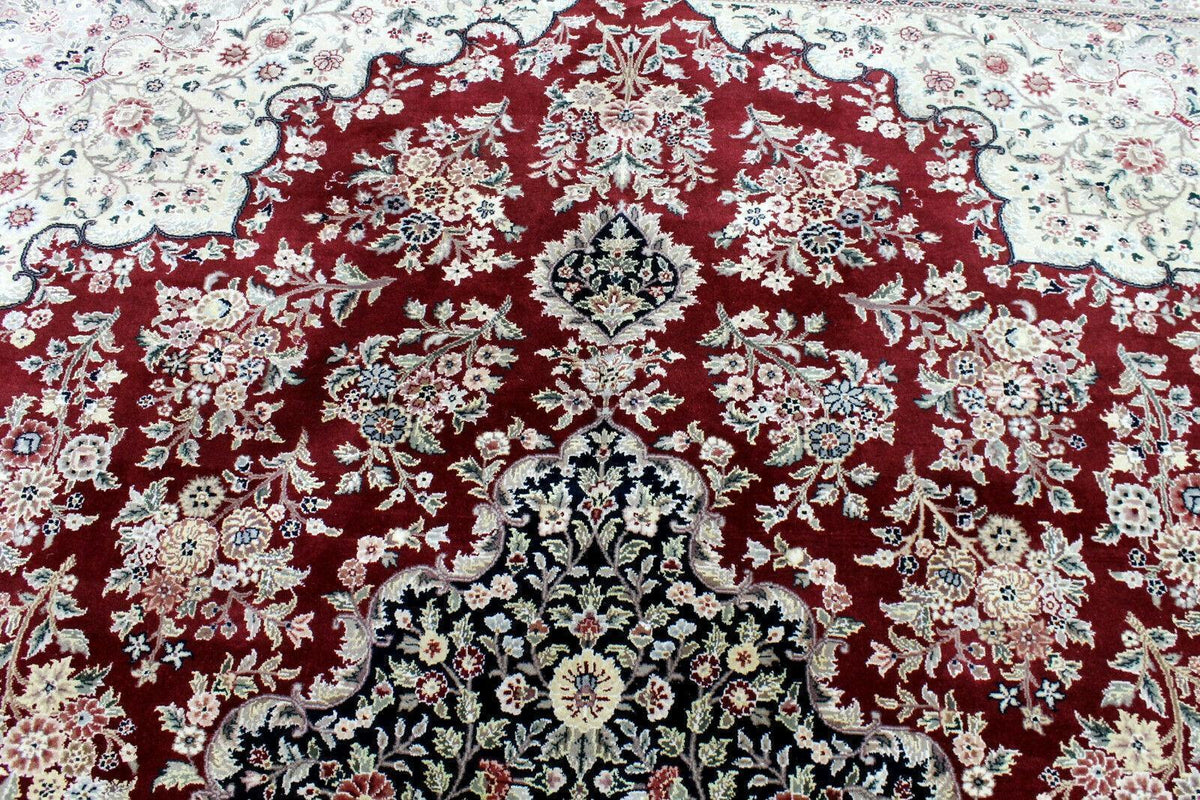 Pakistani Chobi Rug 9x12, Red, Ivory & Navy, Hand-Knotted Wool, view 6