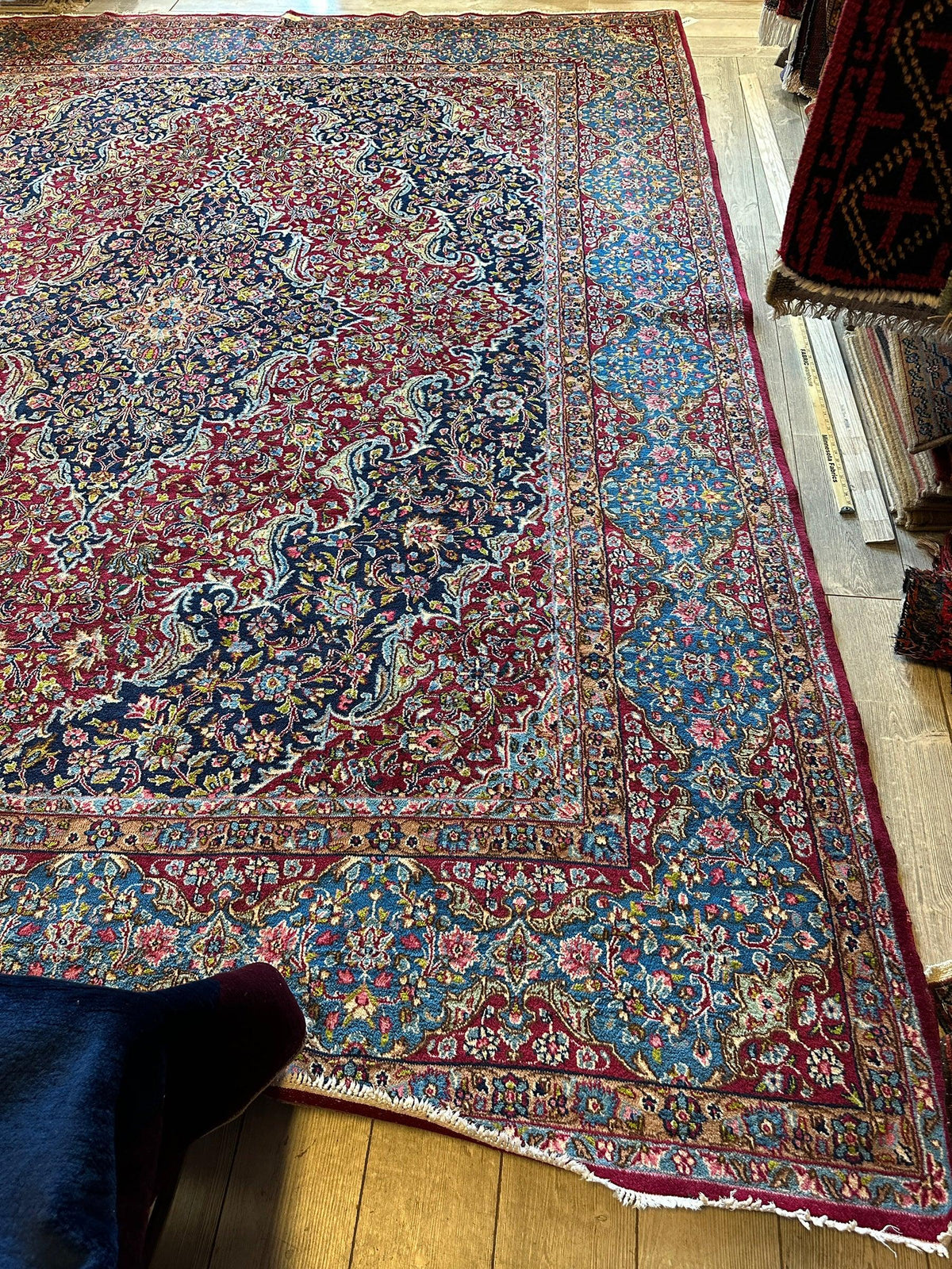 Vintage Persian Medallion Rug 9'10" x 13'1", Hand-Knotted Wool, 1950s, view 7