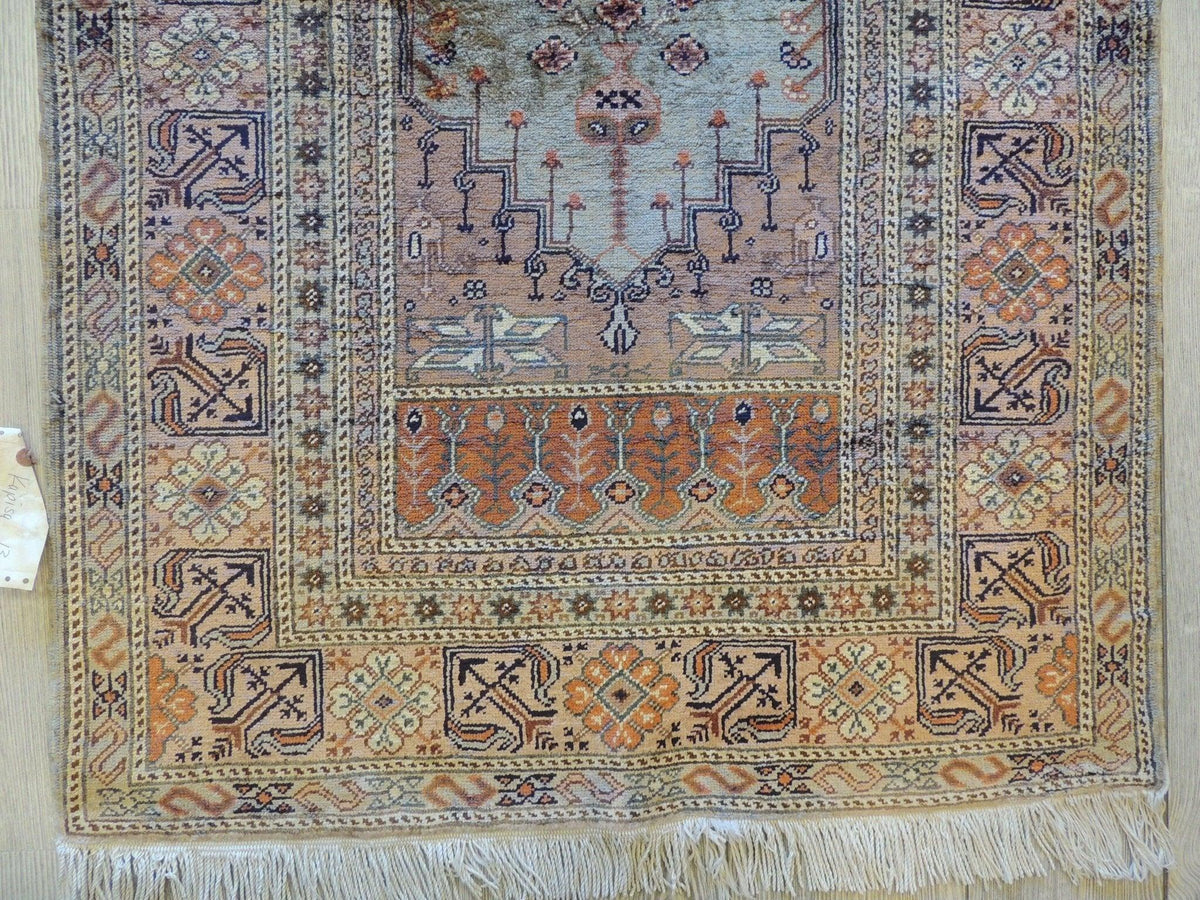 Vintage Turkish Kayseri Prayer Rug 2'10" x 4'7", Hand-Knotted Silk, view 4