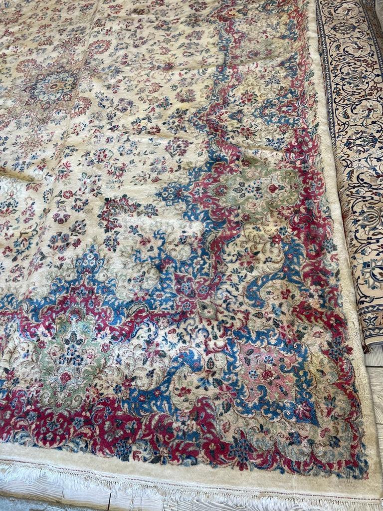 Vintage Persian Kerman Rug 10' x 13', Hand-Knotted Wool, 1930s, view 4