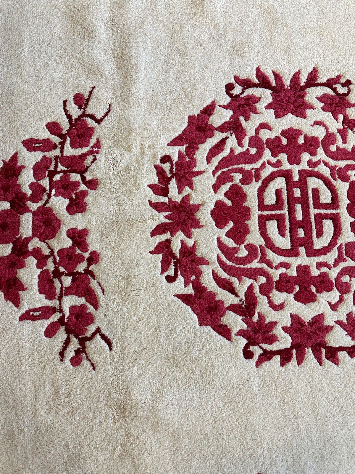 Indian Rug 11x15, Ivory & Red, Hand-Knotted Wool, view 2